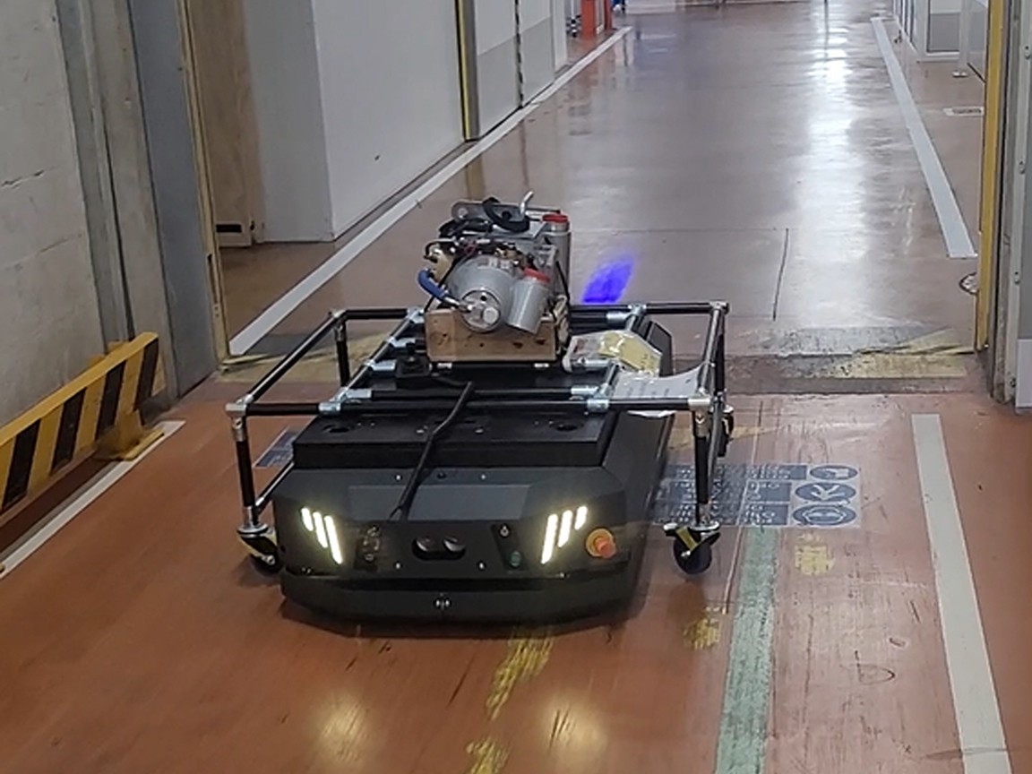 Robot mobile industriel AMR Evobot MG Tech